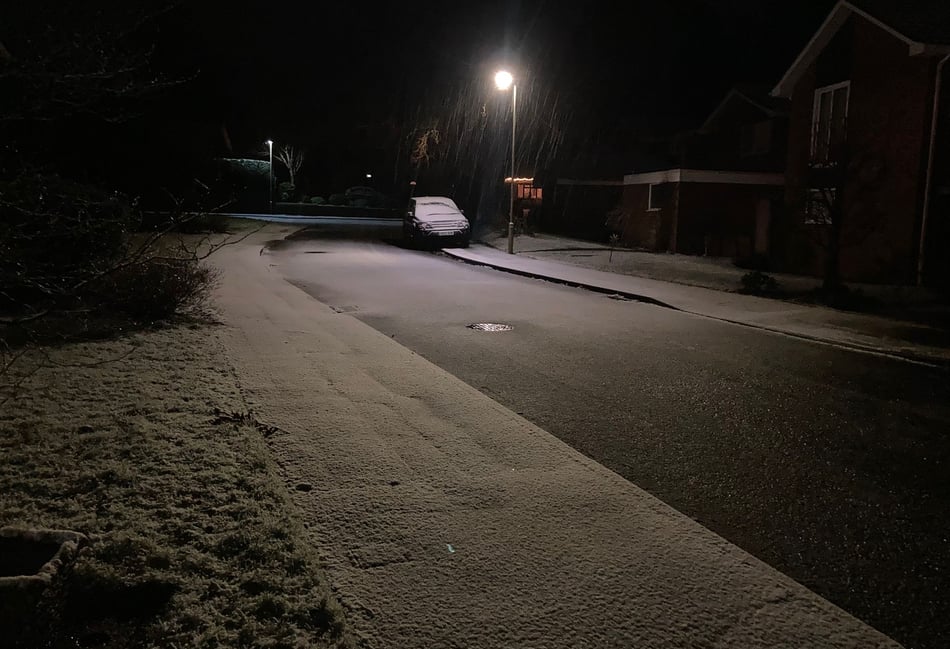 <p>Snowfall in Liss, East Hampshire overnight.</p>