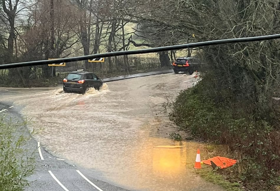 <p>Flooding on the B3004 near Liphook</p>