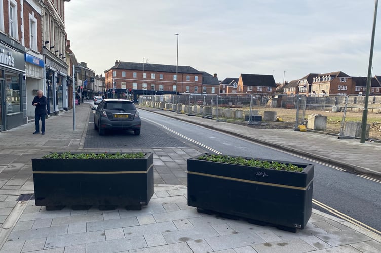 Pavement parking East Street Farnham