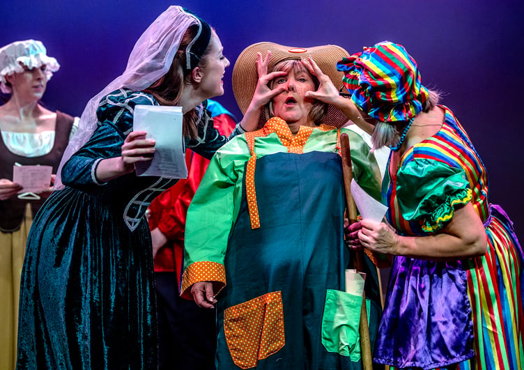 Alice Fitzwarren (Olivia Coon), Idle Jack (Mandy Raikes) and Florence (Nikki Olsen). Picture: Paul Williams