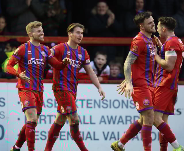Shots beat Boreham Wood to reach FA Trophy quarter-finals