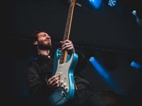 Intimate Woking gig for award-winning guitarist