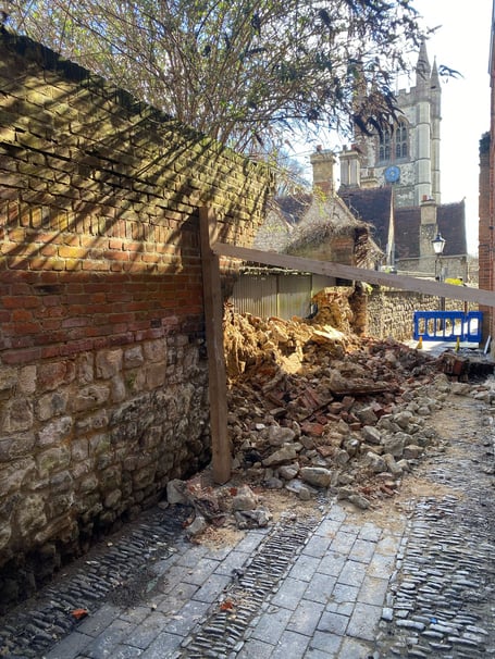 Passageway from West Street to St Andrews Church