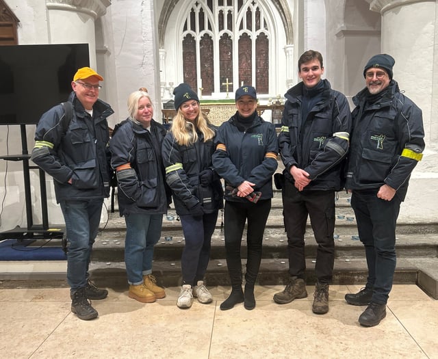 WATCH: The volunteers keeping revellers safe with lollipops