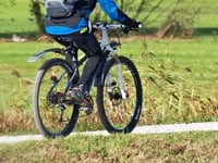 Last chance for free bike checks in Farnham