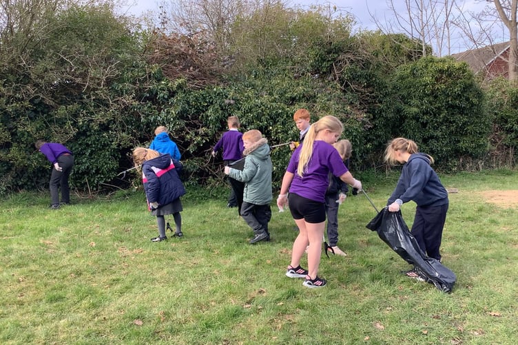 William Cobbett Primary School litter pick
