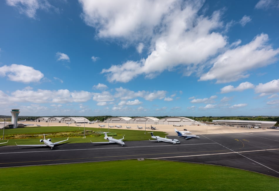 <p>Farnborough Airport has submitted a new planning application to increase weekend flights.</p>