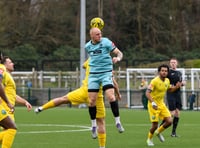 Town close in on title with thumping win at Ascot
