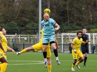 Town close in on title with thumping win at Ascot