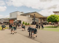 Weydon School receives national award for excellent performance