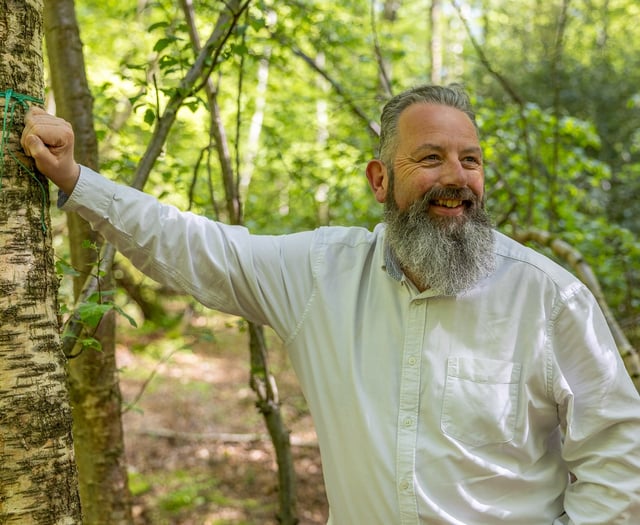 Man's moving talk to Alton care home about rare dementia