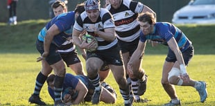 Farnham beat Battersea to reach cup quarter-finals