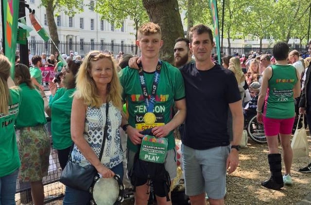 Former Farnham student completes London Marathon after cancer battle