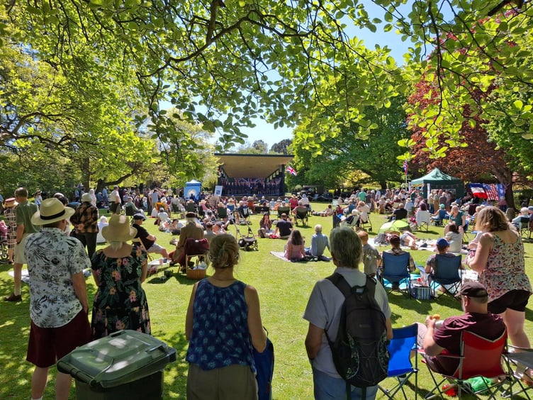 A community picnic in Blenheim Gardens, Minehead, commemorating 80th anniversary of VE Day. PHOTO: MTC.