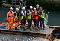 Mammoth effort to remove old lock gate at heritage harbour