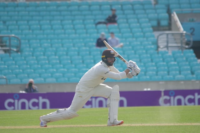Impeccable Foakes comes to Surrey’s rescue