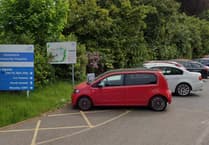 Surrey hospital wards close as trust seeks new medical cover
