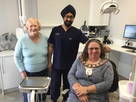 <p>From left; East Hampshire district councillor Angela Glass, Hardeep Safri and Cllr Annette Eyre</p>