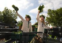 Sun shines on thousands at 21st Alresford Watercress Festival