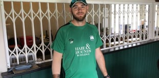 Rowledge return to winning ways