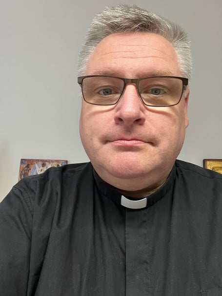 Rev Simon Dray Joan Arc Farnham