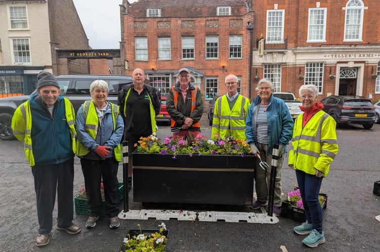 Farnham In Bloom volunteers Castle Street