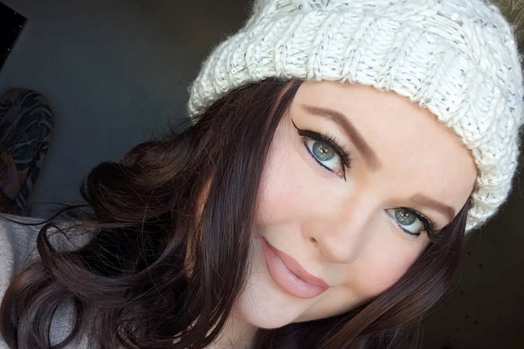 Lisa Foster, 32, who is going through the end stages of triple-negative breast cancer. Release date June 11, 2025. A mum-of-one thought a pea-sized lump in her left breast was due to exercising too hard - but is now going through the end stages of triple-negative breast cancer. Lisa Foster, 32, felt like her lump rose overnight - and visited her GP in June 2023 fearing shed worked too hard on her new exercise bike. But after a referral to a breast care specialist at the Royal Surrey Hospital, Guildford, and a biopsy, the mum was diagnosed with stage three triple-negative ductal sarcoma. She received treatment across the next year, including a single mastectomy and EC chemotherapy - but a scan in January 2024 revealed the cancer had progressed to stage four, and was incurable. Now in her final weeks, Lisa and husband, former mechanic Adam Foster, 31, say theyre desperate for people to know that cancer isnt just an old persons disease - and urge women to check their breasts regularly.