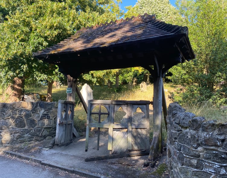 Wrecclesham lychgate PIC1