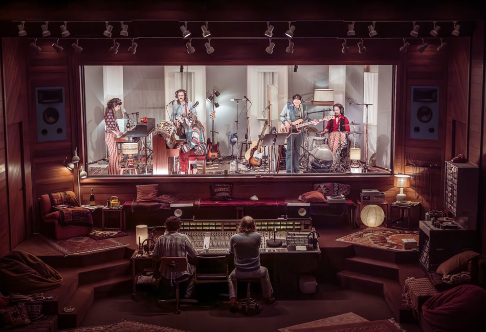 <p>The play follows a rock band as it chases success. </p>