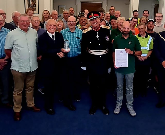 Kings of the wildlife frontier crowned by Lord Lieutenant