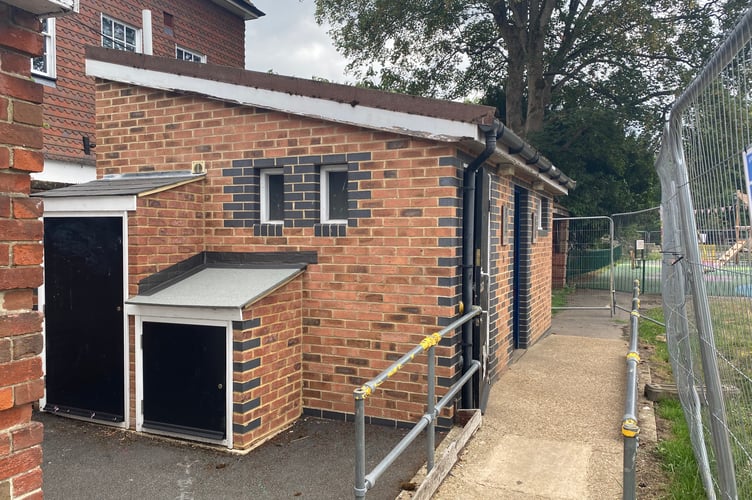 Gostrey Toilet Block Farnham