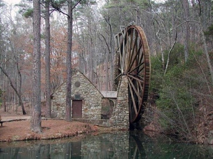 What Hammer Vale finery may have looked like over 400 years ago