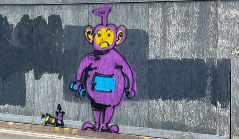 Your letters to the editor: Farnham's Tellytubby graffiti says 'oh no'
