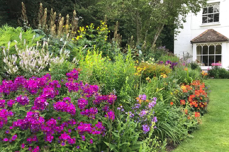 Wheatley House Garden Binsted