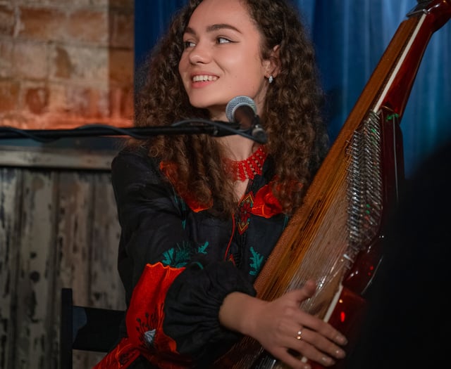 Bandura player and singer giving Ukraine benefit concert in Farnham