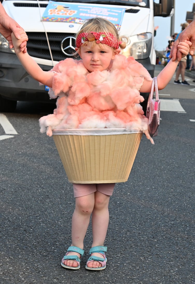 Hetti as a Cupcake