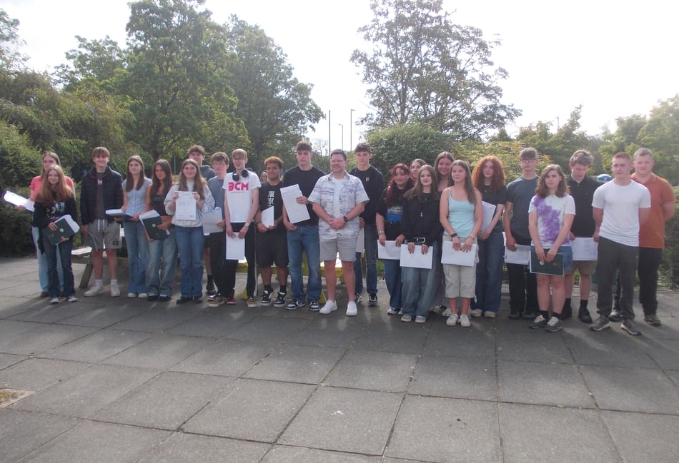 <p>Excited former pupils of Eggar's School in Holybourne came back to pick up their GCSE results this morning.</p>