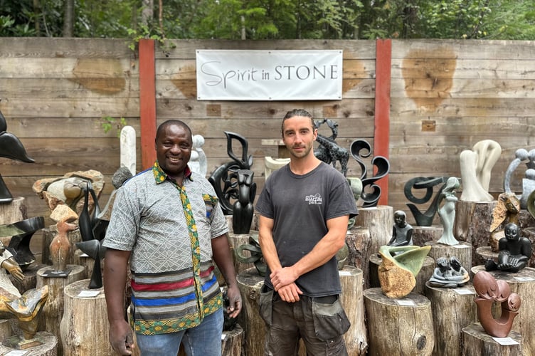 IMG_950 Experience this extraordinary collection of traditional and contemporary Shona stone sculptures, curated by resident artist Biggie Chikodzi and Oscar Powell, son of the owner and Sculpture Park curator2