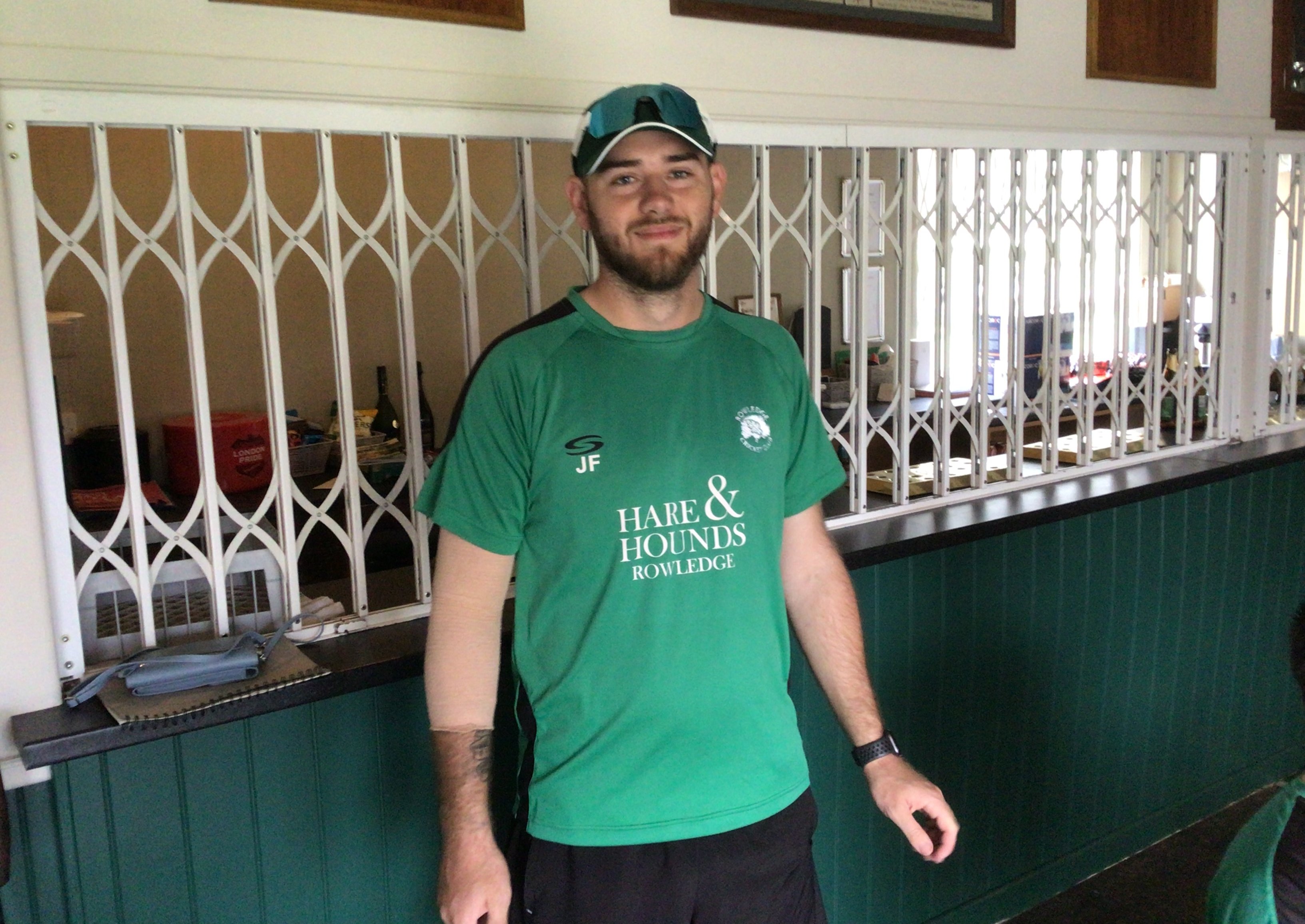 Rowledge secure Division One status with crucial win | farnhamherald.com