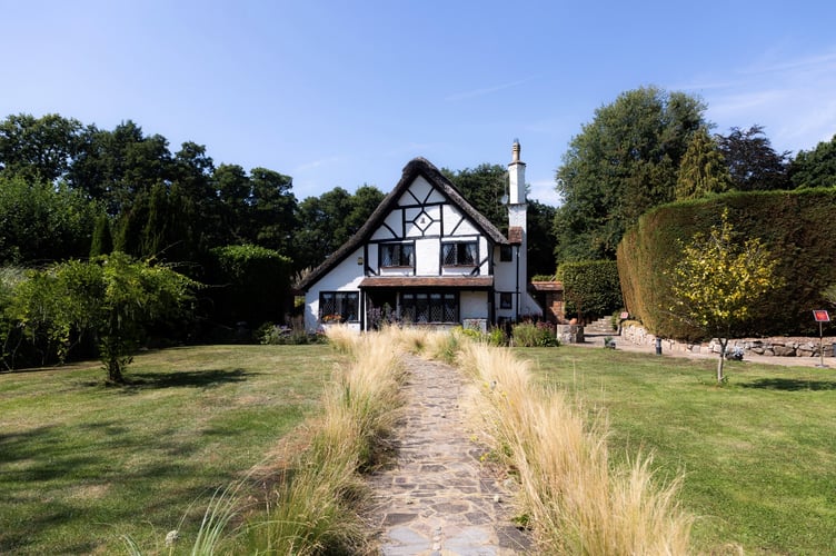 Newbridge Cottage in Bisley.