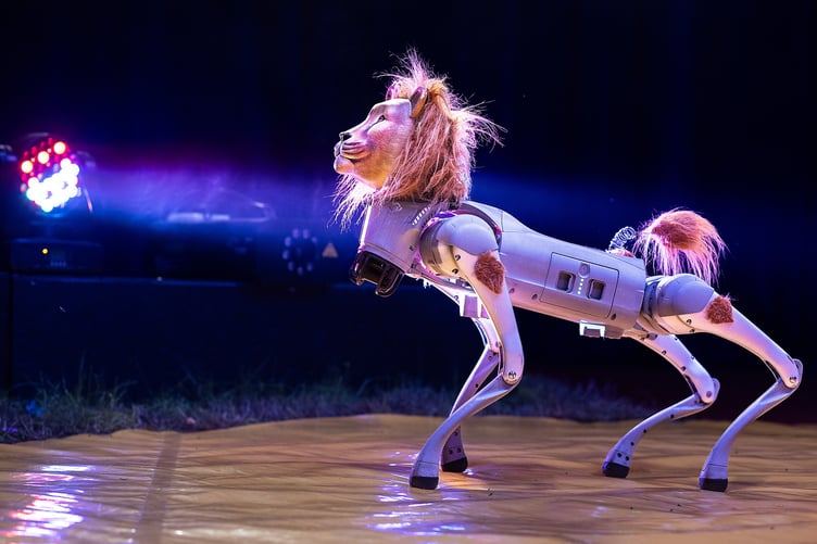 Take a look at the world's first robotic circus lion (Picture: Mark Passmore / SWNS)