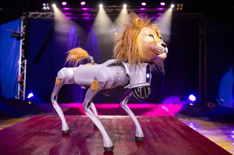 Take a look at the world's first robotic circus lion (Picture: Mark Passmore / SWNS)