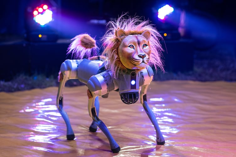 Take a look at the world's first robotic circus lion (Picture: Mark Passmore / SWNS)
