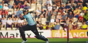 Surrey exit Vitality Blast despite Curran's efforts