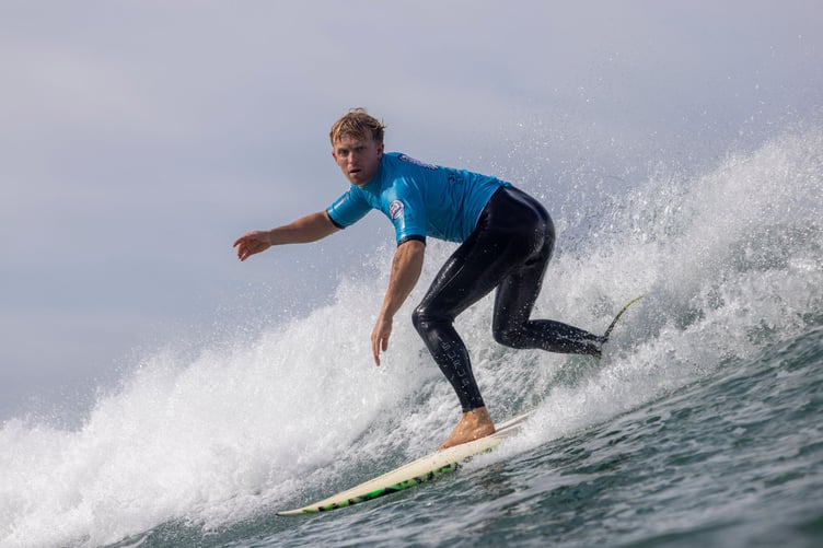 A surfer in the open division at the 2025 Interclub Surfing Championships
