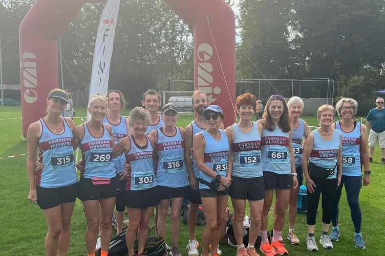 Farnham Runners before the Overton five-mile race