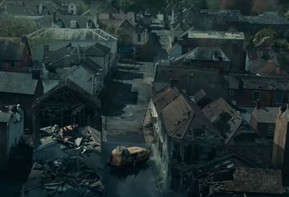 <p>Apocalyptic Alton in Greenland 2: Migration - can you recognise any of the buildings? (Photo: Lionsgate).</p>