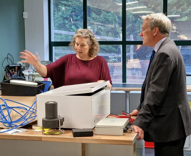 MP learns how technology can help look after the oceans