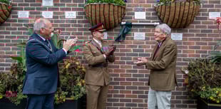 Plaque honours Farnham soldier and art school founder