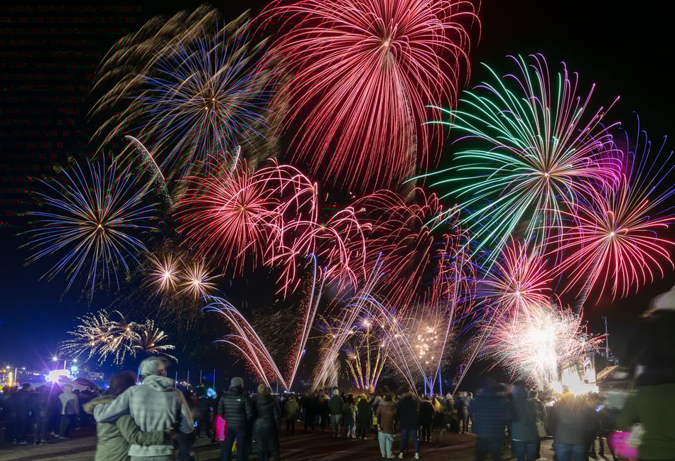 <p>Spectacular fireworks will light up the skies across our region this Bonfire Night.</p>
